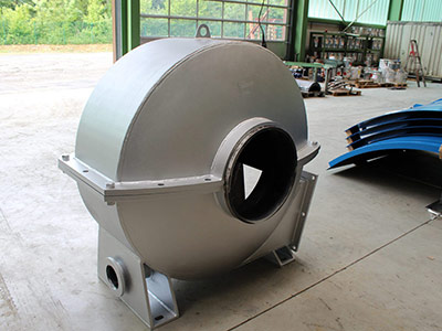 Blechkonstruktionen: Ventilatorgehäuse für die Recyclingindustrie